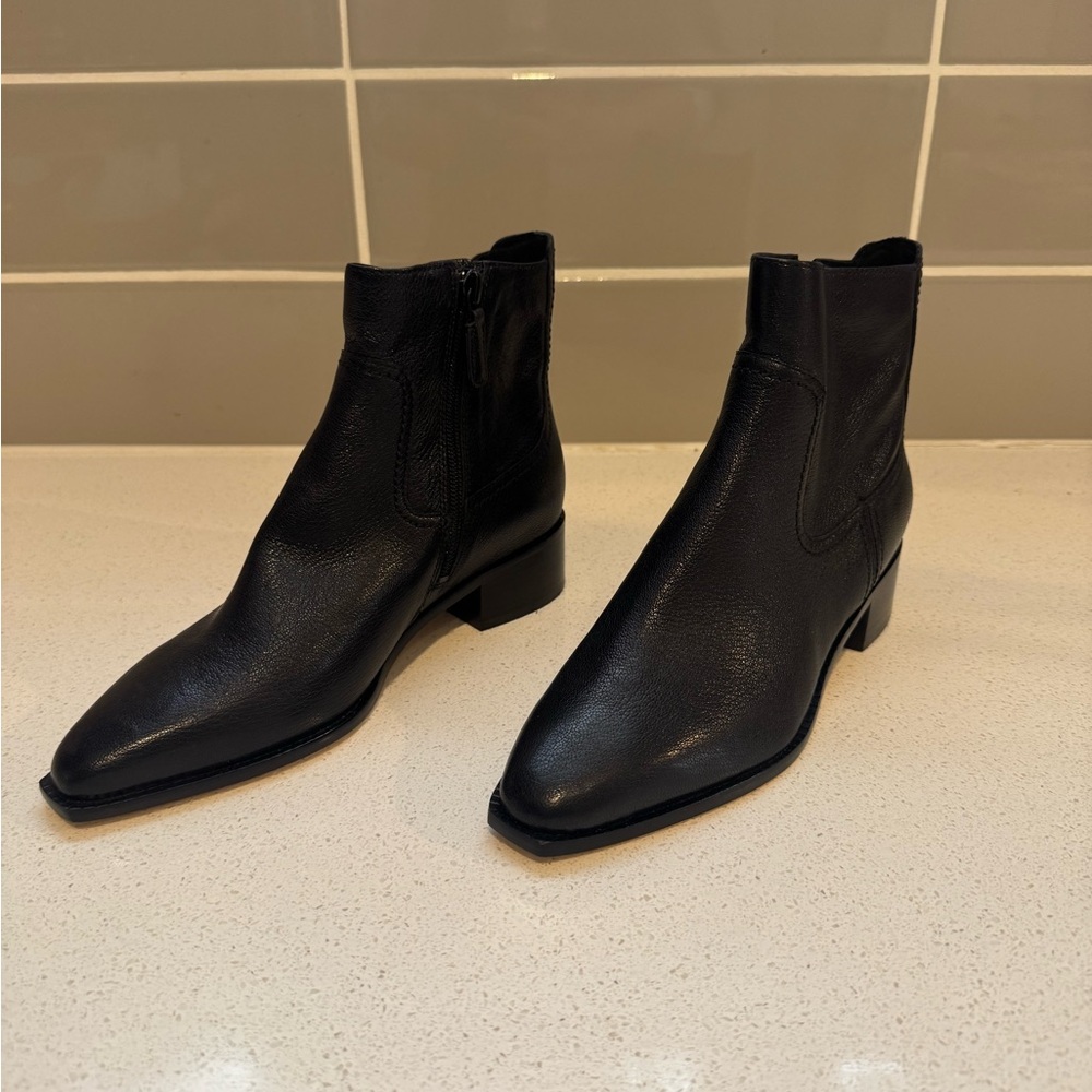 NEW Cole Haan Black Leather Ankle Booties – Women’s Classic Heeled Fashion Boots - Picture 4 of 8